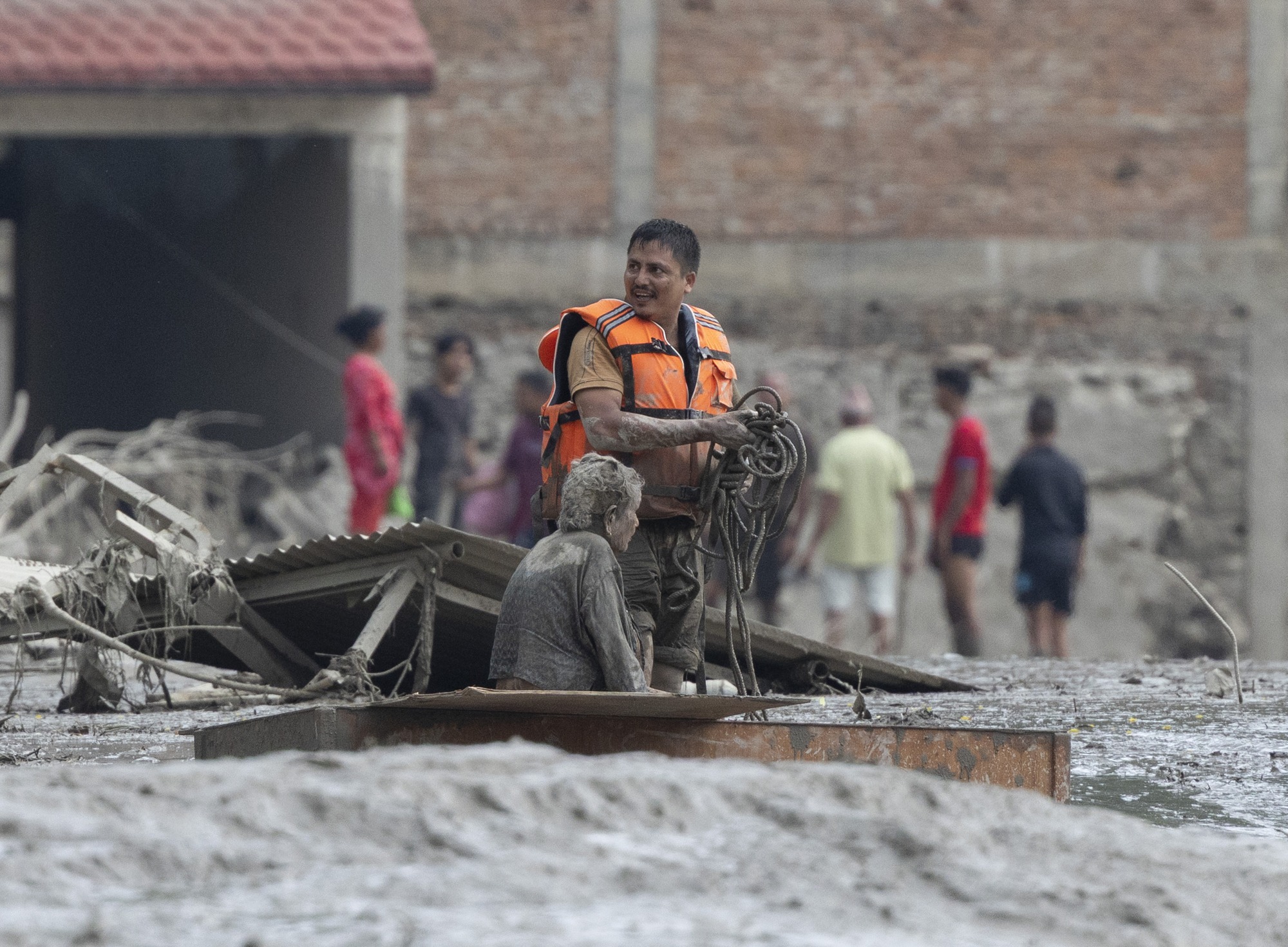 1,500 Missing After Devastating Floods in Nepal and China: Search Continues for 55 Ukrainian Nationals