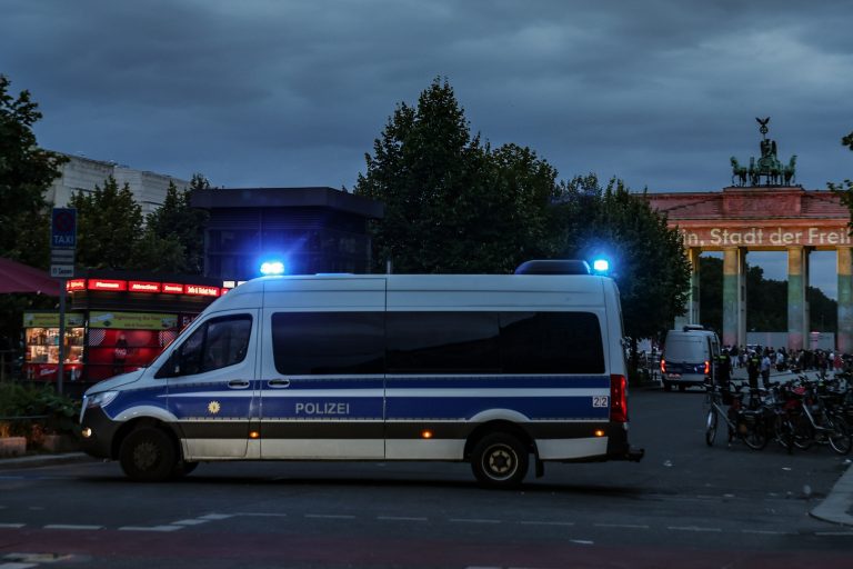 Secret Weapons Cache Discovered Near Berlin Potentially Linked to Russian Agents – Investigation